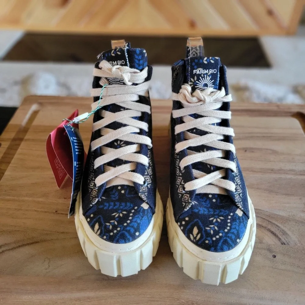 Farm Rio Black Macaw Forest Flatform Sneaker High Top Platform Shoe SZ 6.5‎